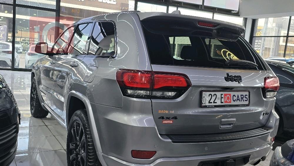 جيب جراند شيروكي